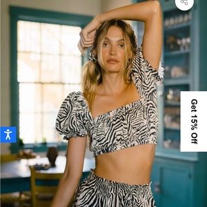 Montce swimsuit new with tags
XL bottom L Top